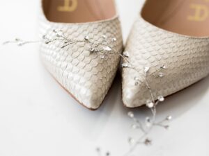 03-chaussures-mariee-ecailles-la-dolce-vita-mariage-organisataion