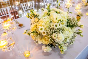 bouquet-rose-gypsophile-orthensias-lisianthus-et-oeillet