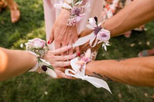 bracelet-florale-invite