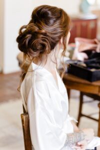 chignon-non-strict-et-tendance