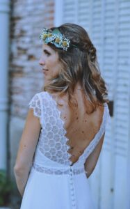 coiffure-attache-detache-avec-couronne