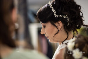 coiffure-mariee-avec-bijou-de-tete