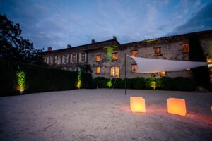 cubes-lumineux-et-voiles-d-ombrage-la-dolce-vita-organisation-de-mariages-toulouse