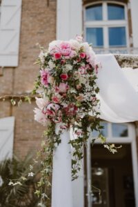 detail-arche-fleurie-la-dolce-vita-organisation-mariage-toulouse