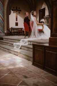 eglise-maries-autel-1