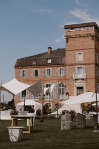 facade-chateau-mariage-organisatrice-la-dolce-vita-chateau-de-la-garrigue