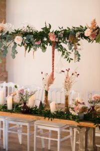 ina-deco-champetre-chic-bois-vert-et-rose