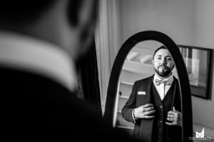 marie-devant-le-miroir-la-dolce-vita-organisation-mariage-toulouse