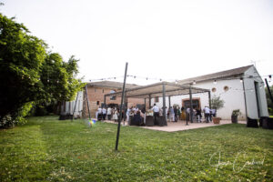 mas-des-canelles-mariage-en-exterieur