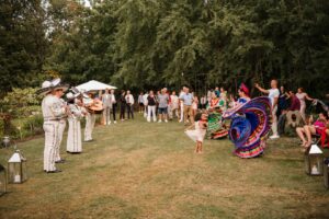 musique-et-danse-mexicaine-au-mariage