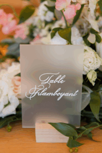 nom-de-table-en-plexi-grande