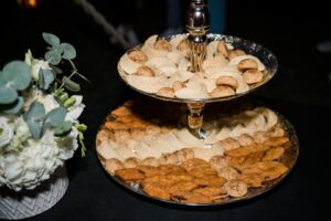 Château de Labastide Beauvoir Toulouse| Trilogie de desserts à l’assiette| Letter Cake| Wedding Cake mini cupcake| Wedding cake Topper personnalisé pomme en verre| Fraisier mariage Toulouse| Chou banoffee| cupcake décorés| Champagne et Wedding Cake| Pièce montée ronde chou