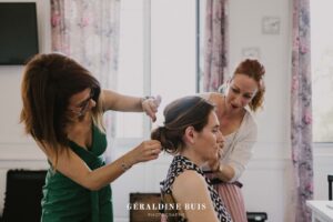 preparatifs-a-4-mains
