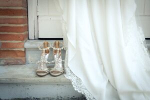 robe-mariee-et-chaussures-diamant