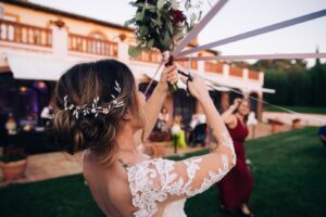 rubans-a-couper-sur-bouquet