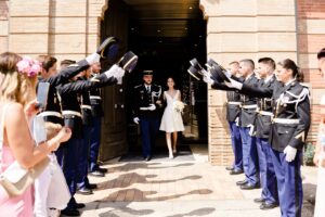 sortie-de-mairie-mariage-gendarme