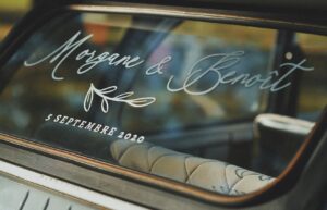 sticker-mariage-personnalise-voiture-maries-1