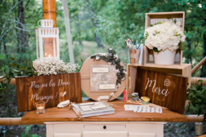 table-livre-d-or-et-urne-mariage-copie