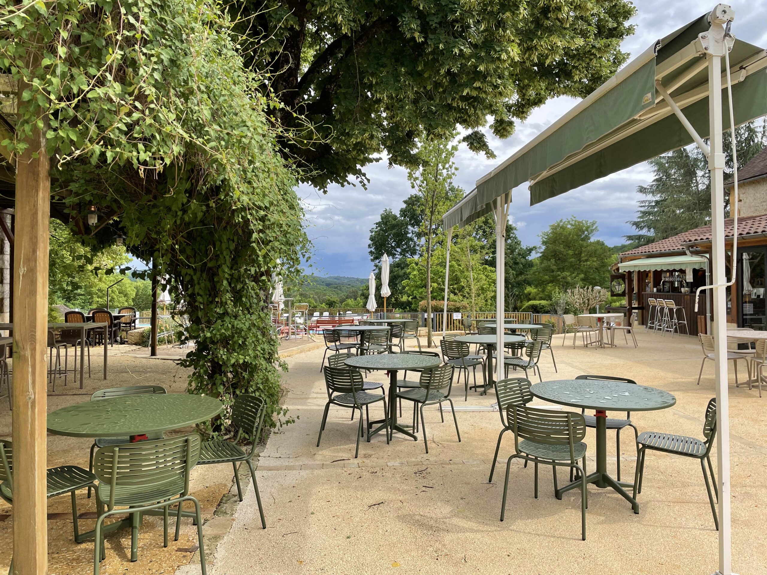 2022-05-mm-camping-grottes-de-roffy-sarlat-54-original